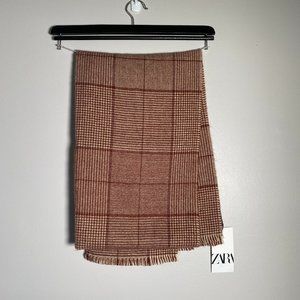 NWT Zara Medium 100% Acrylic Scarf Wrap